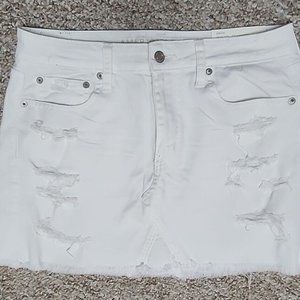 American Eagle Size 8 Denim Mini Skirt Distressed White Women Nwt